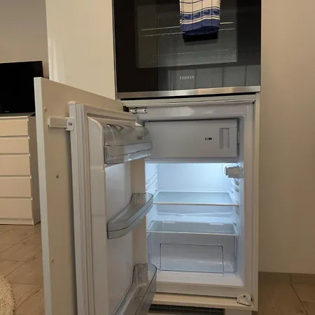 Modernes - Self Check In - Zentral Bad Nauheim